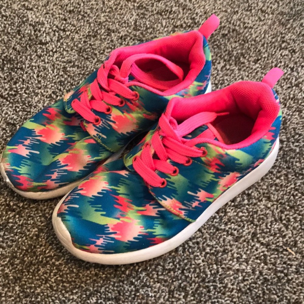 Girls colorful workout shoes size 1